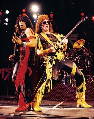 50 years with Twisted Sister Twisted-Sister-from-back-in-the-day.jpg