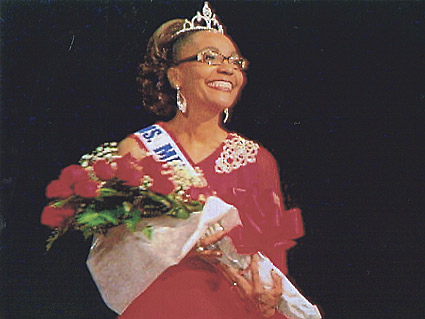 Lee crowned Ms. Senior Mass. miss-senior-pag.jpg