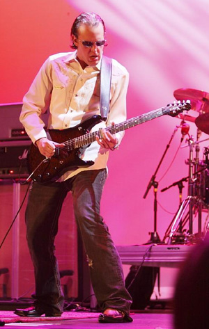 Rock guitar hero coming to Symphony Hall this month joe-bonamassa.jpg