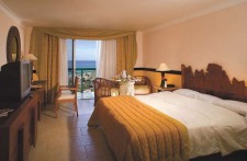 Sonesta Maho Beach Resort casino launches "Ladies' Luck" package smb_model_room.jpg